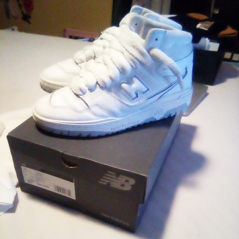 New Balance 650